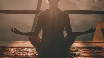Meditacao ao nascer do sol